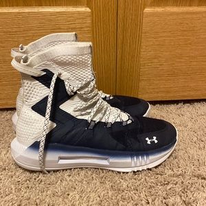 under armour highlight ace 2.0 midnight navy blue/white womens size 8.5